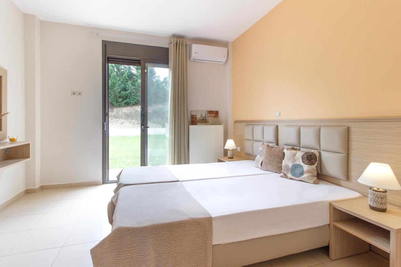 Villa Orelia Ханиоти Екстериор снимка